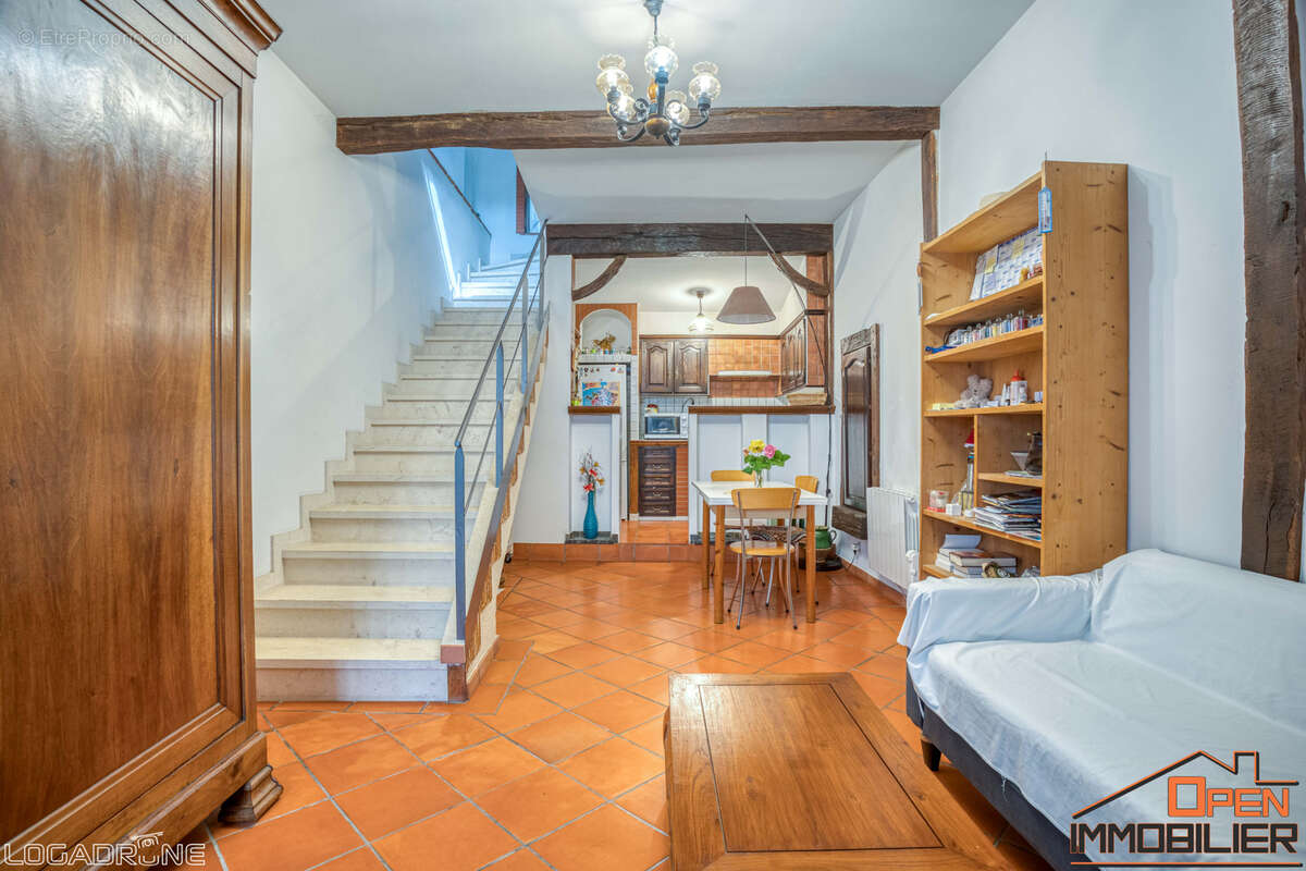 Appartement à CANCON