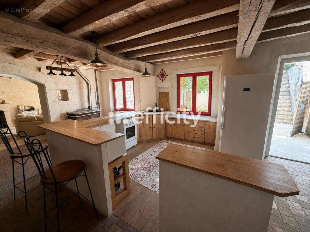 Maison 178 m² à Montoire-Sur-Le-Loir  - photo 2