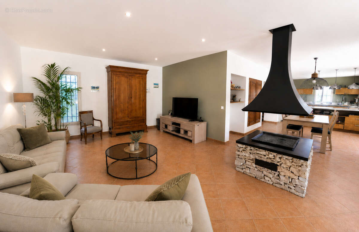 Propriété familiale de standing, avec piscine - photo 5