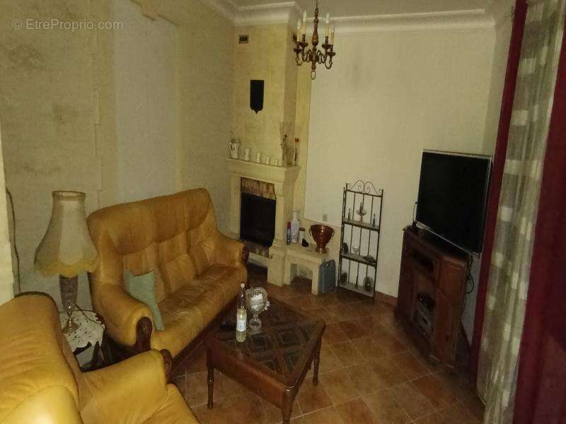 Maison à SAINT-SEURIN-SUR-L&#039;ISLE