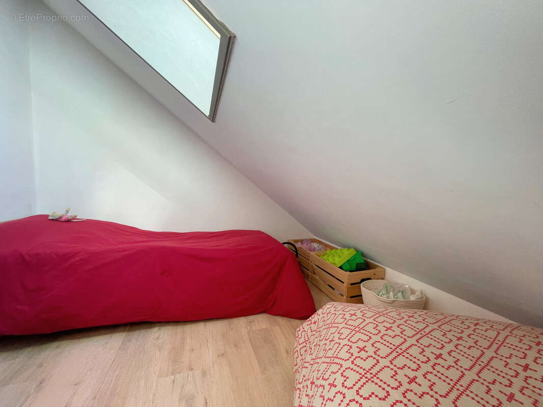 Appartement à MORILLON