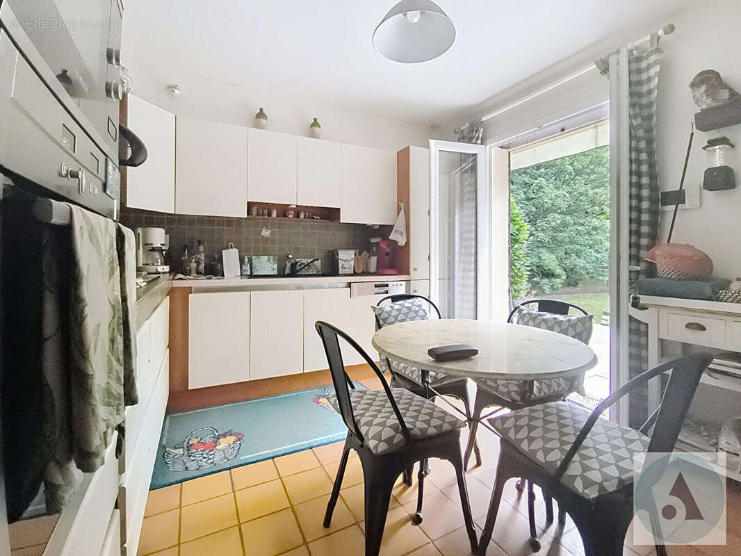 Maison à COLLEVILLE-MONTGOMERY