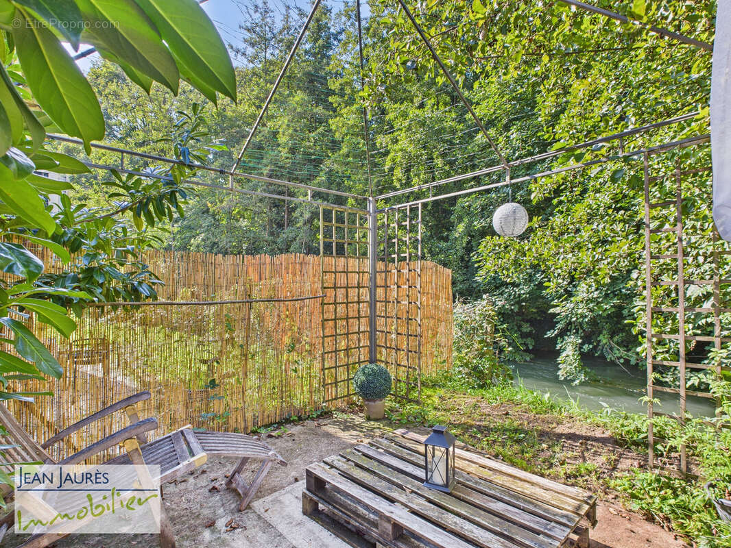 Maison à SAINT-JULIEN-LES-VILLAS