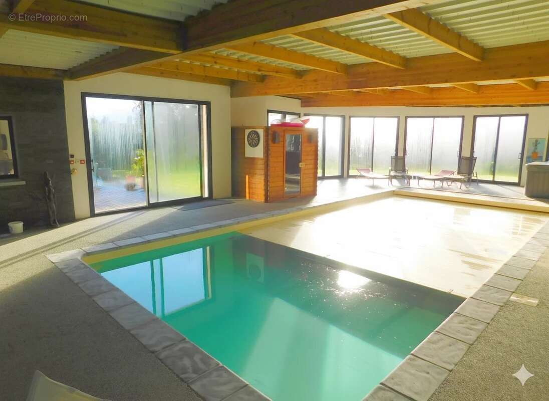 Maison avec piscine couverte - photo 5