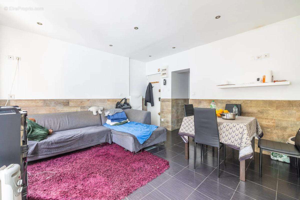 T2 37m² loué avec terrasse • Proche des commodités - photo 3
