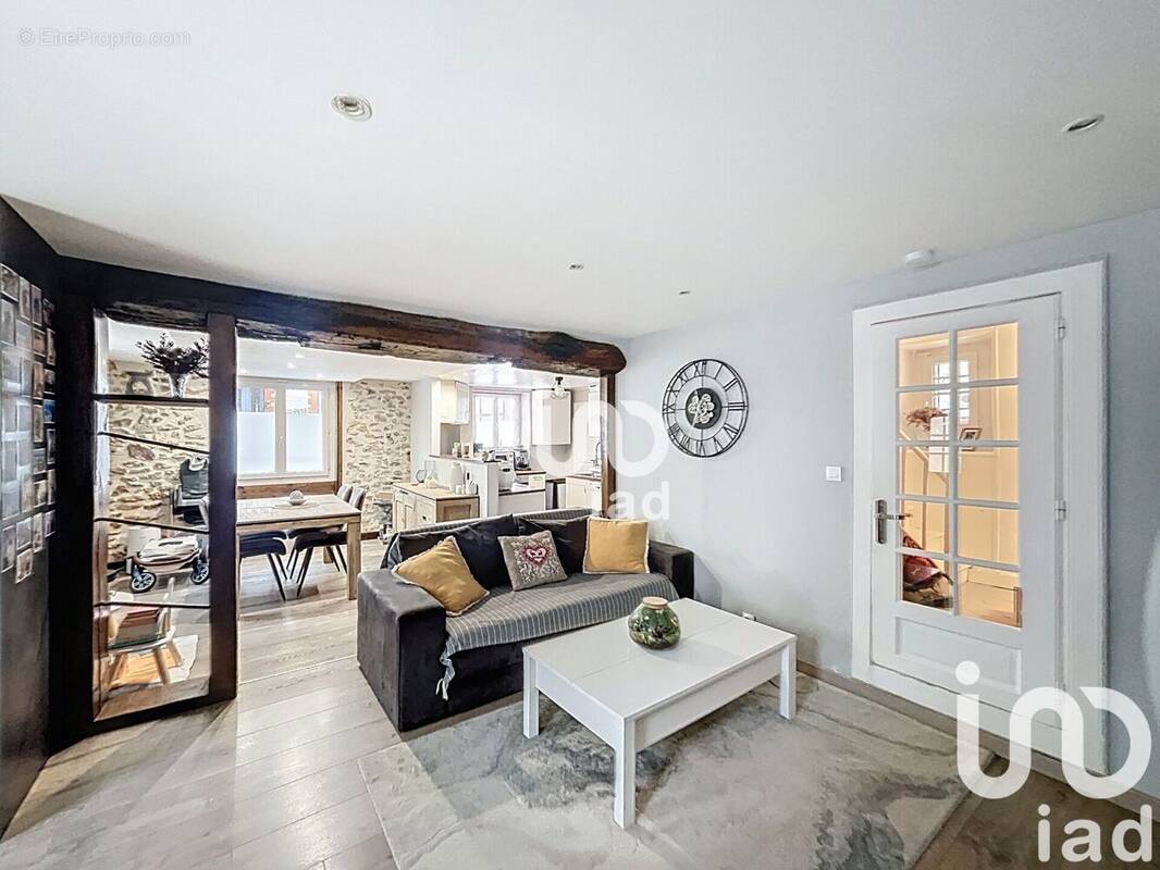 Photo 1 - Maison à FERRIERES-EN-BRIE