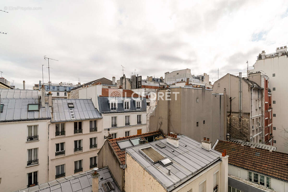 Appartement à PARIS-17E