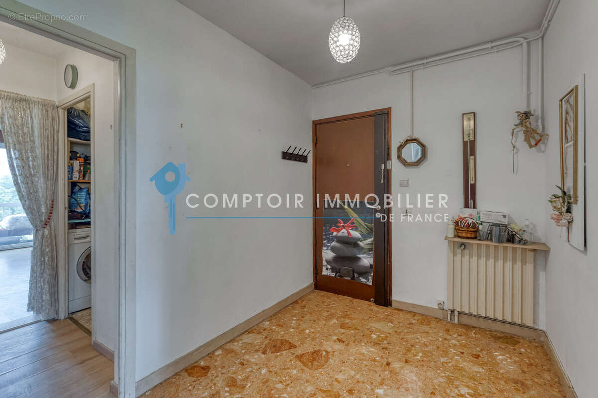 Isère (38) Grenoble-Libération-  T5 Lumineux ( 3 chambres ) -110 m2 - photo 4