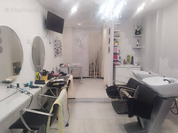 Commerce à PARIS-20E