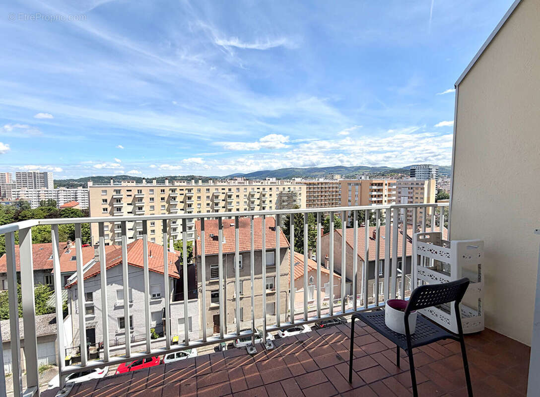 Appartement T3 60m² avec Balcon - Dernier Étage, Lumineux & Calme - photo 2