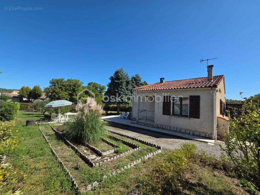 Maison à CERESTE