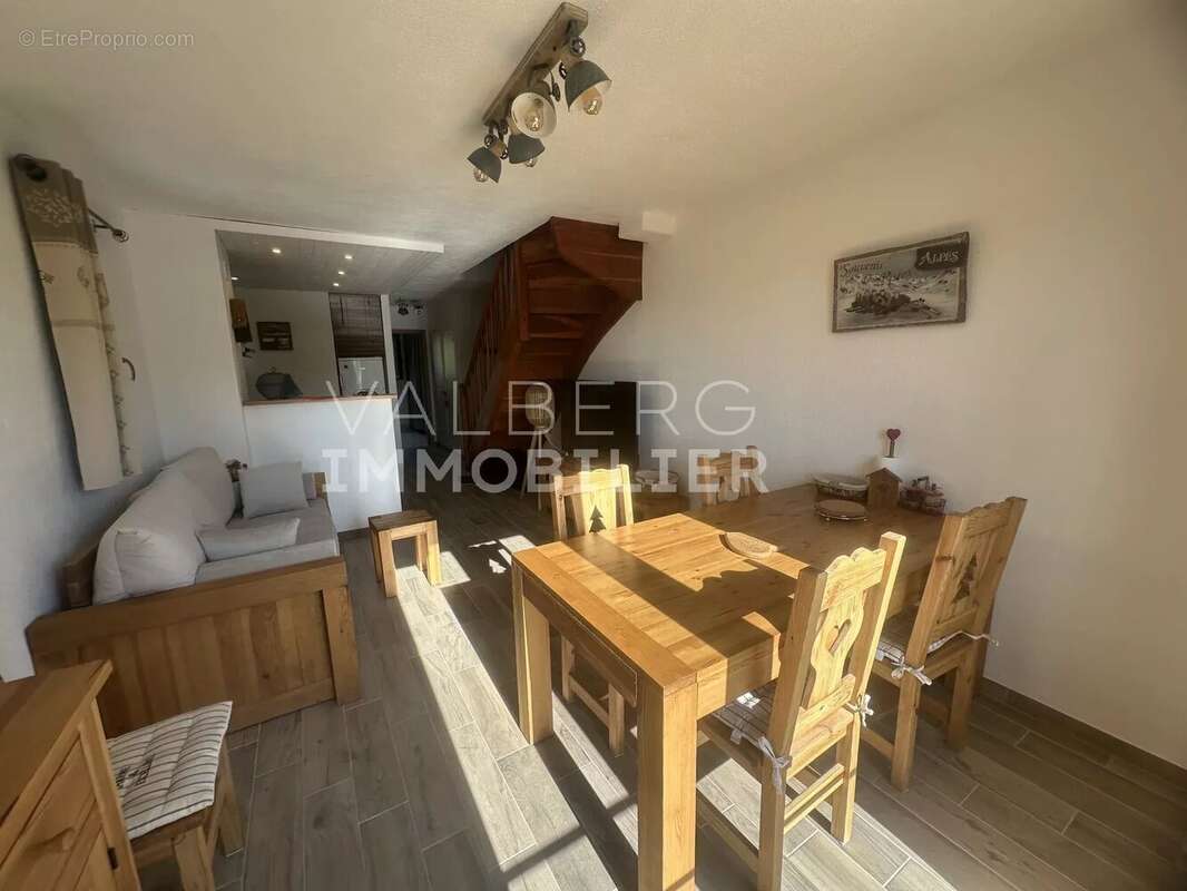 Appartement duplex 5 p - 79 m² - photo 2