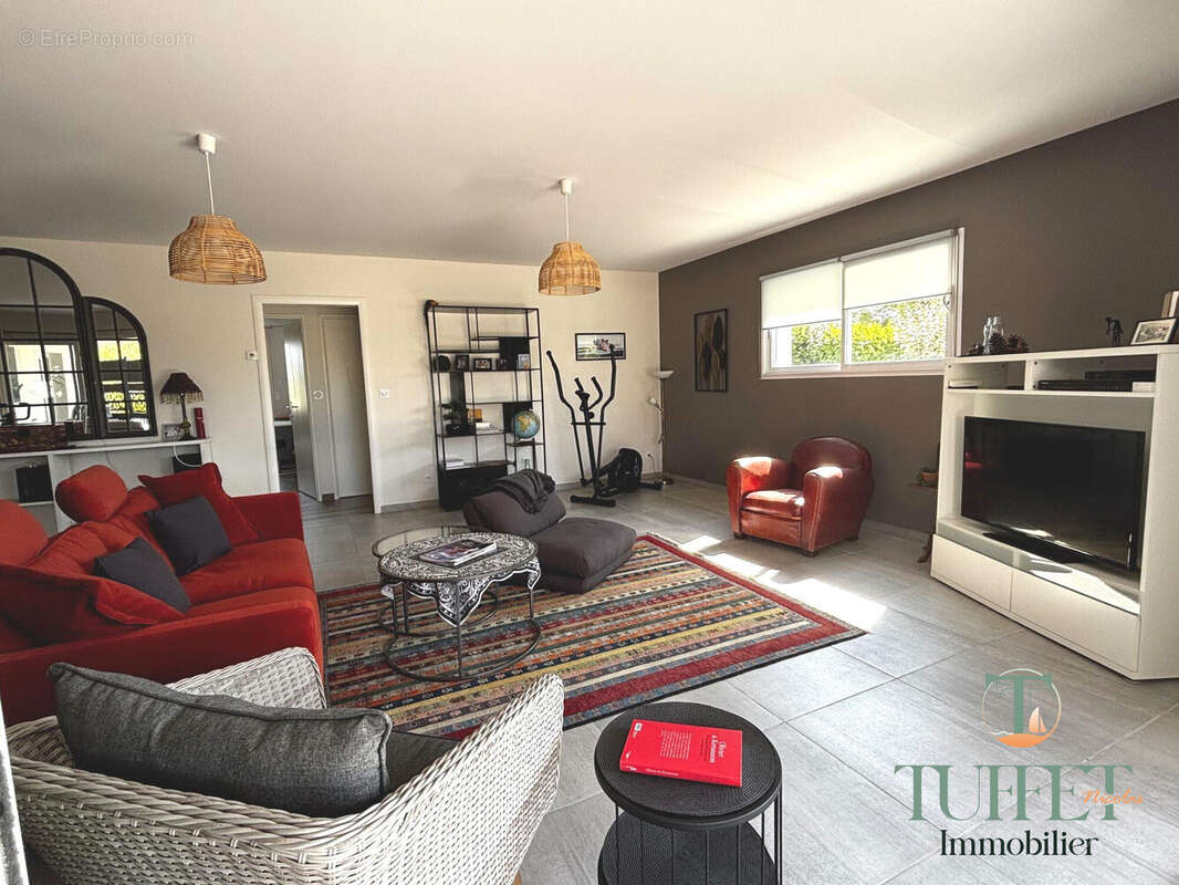 Maison 134 m² à La Tremblade  - photo 4