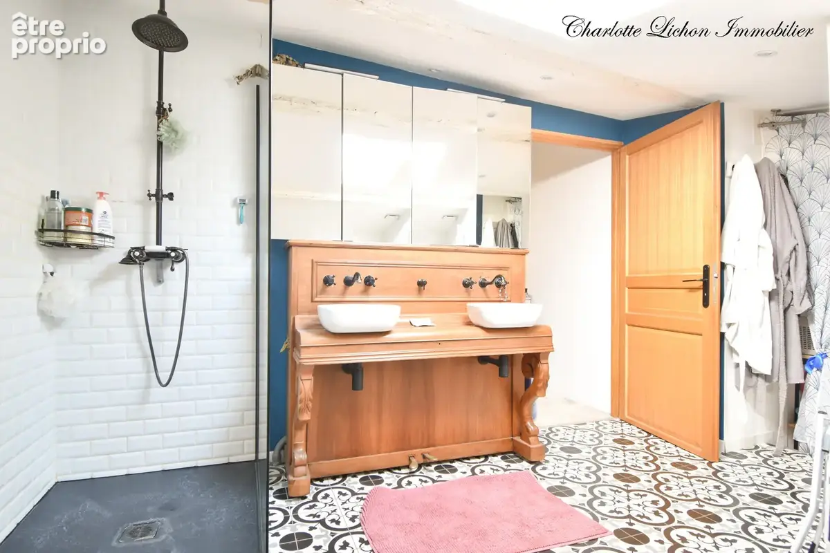 Maison 4 chambres - garage - picine intérieure - jacuzzi - sauna - salle de cinéma - appartement et studio iné - photo 15