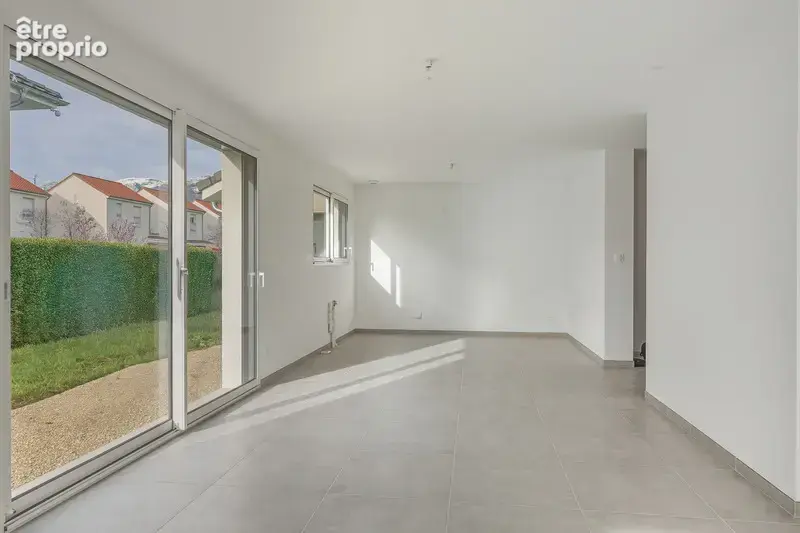 Maison à vendre 6 pièces SAINT GENIS POUILLY (01) - photo 2