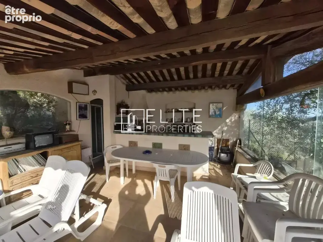 Villa 221 m² – vue panoramique + piscine – speracedes - photo 17