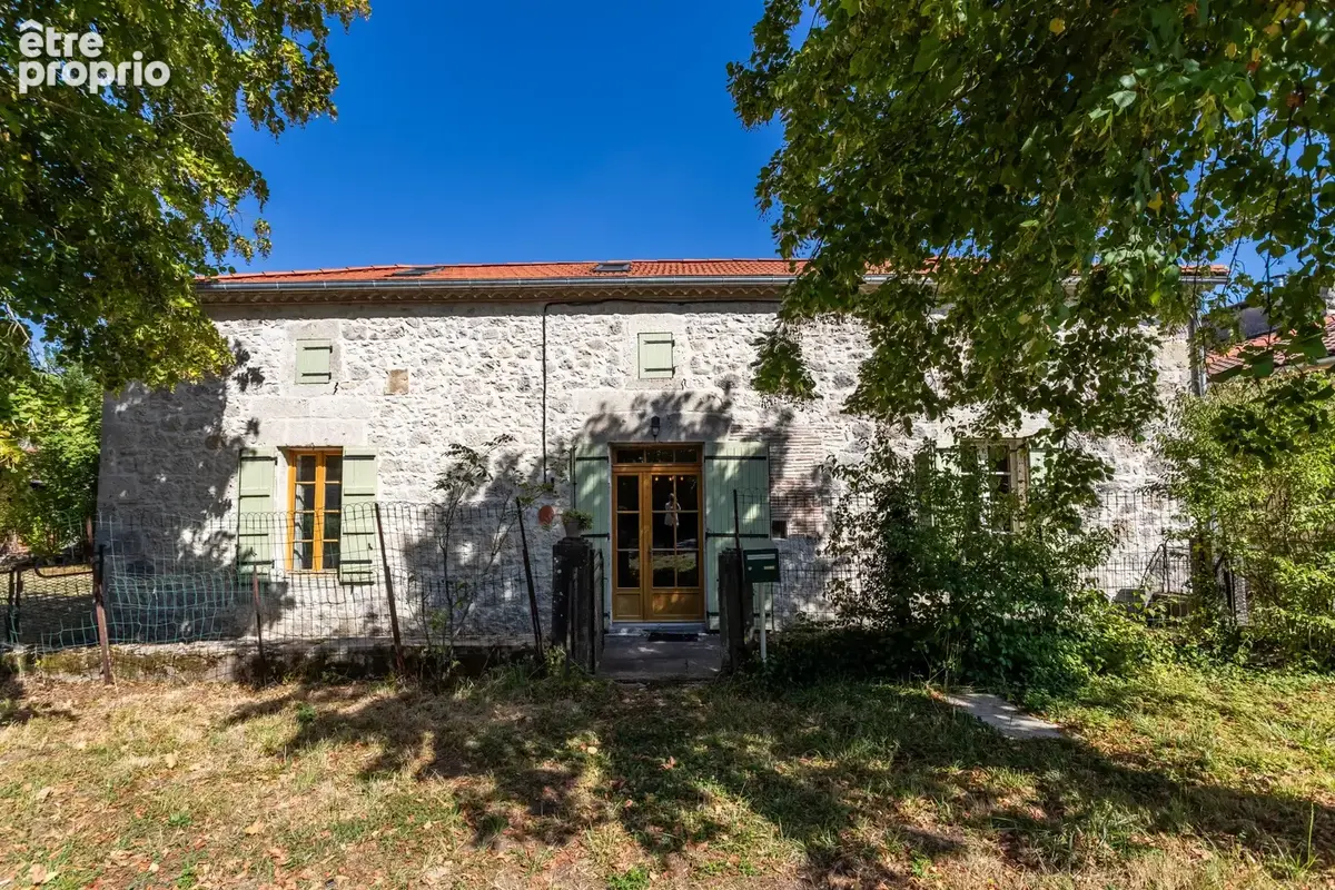 Maison de village avec jardin et garage - photo 6