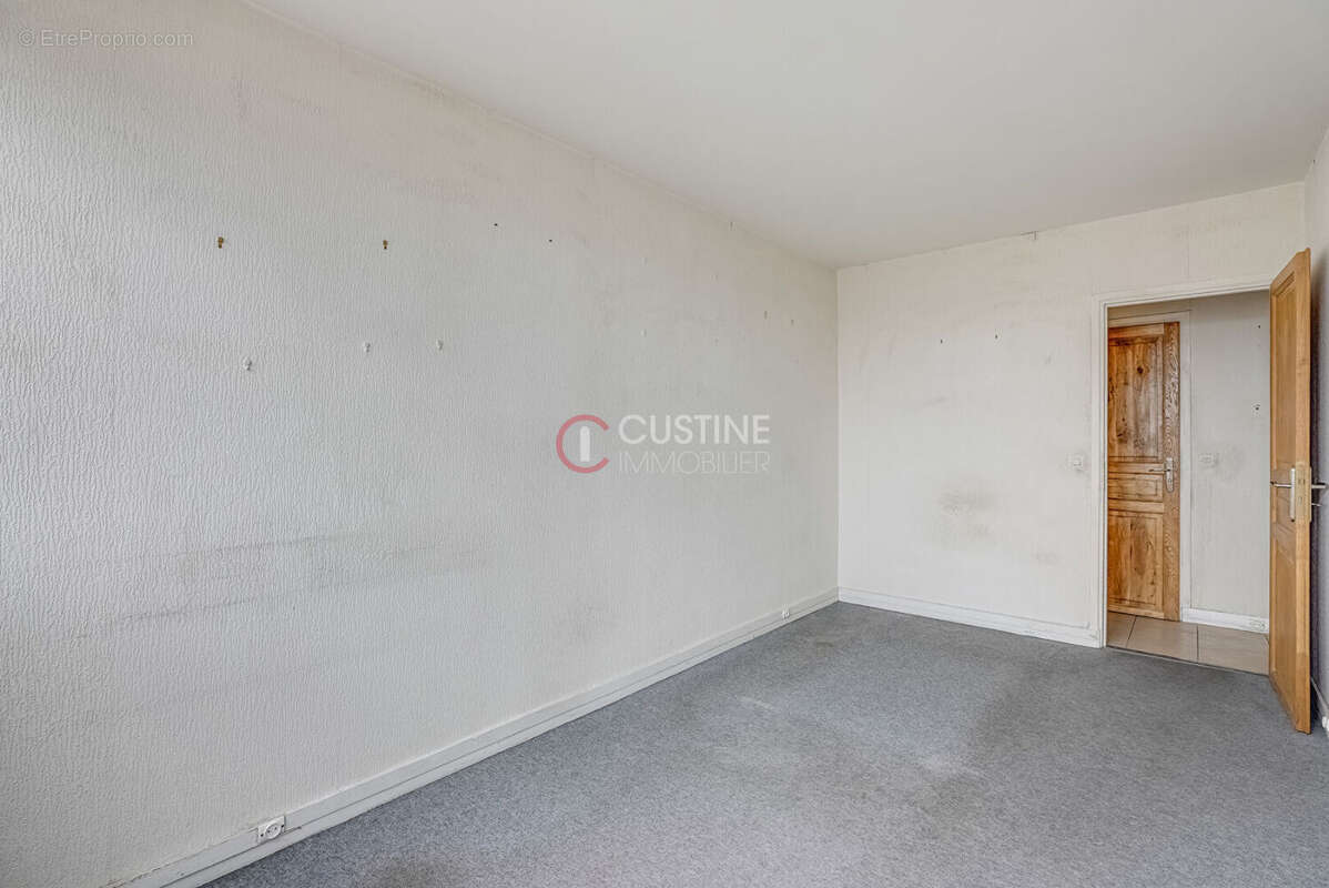 Appartement à PARIS-14E