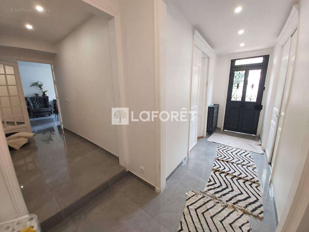 Appartement à LE RAINCY