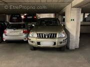 Parking à PARIS-11E