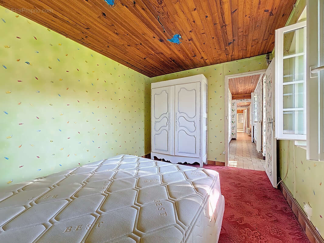 Maison à NEUILLY-EN-DUN