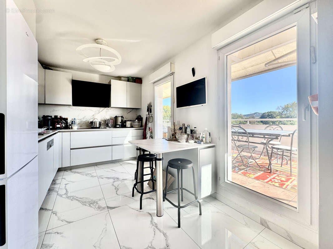 Appartement à MARSEILLE-8E