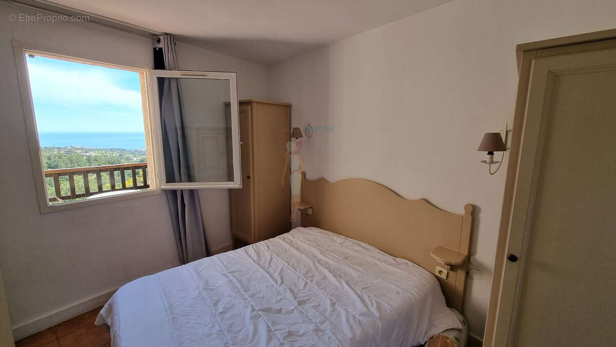 Appartement à LES ISSAMBRES