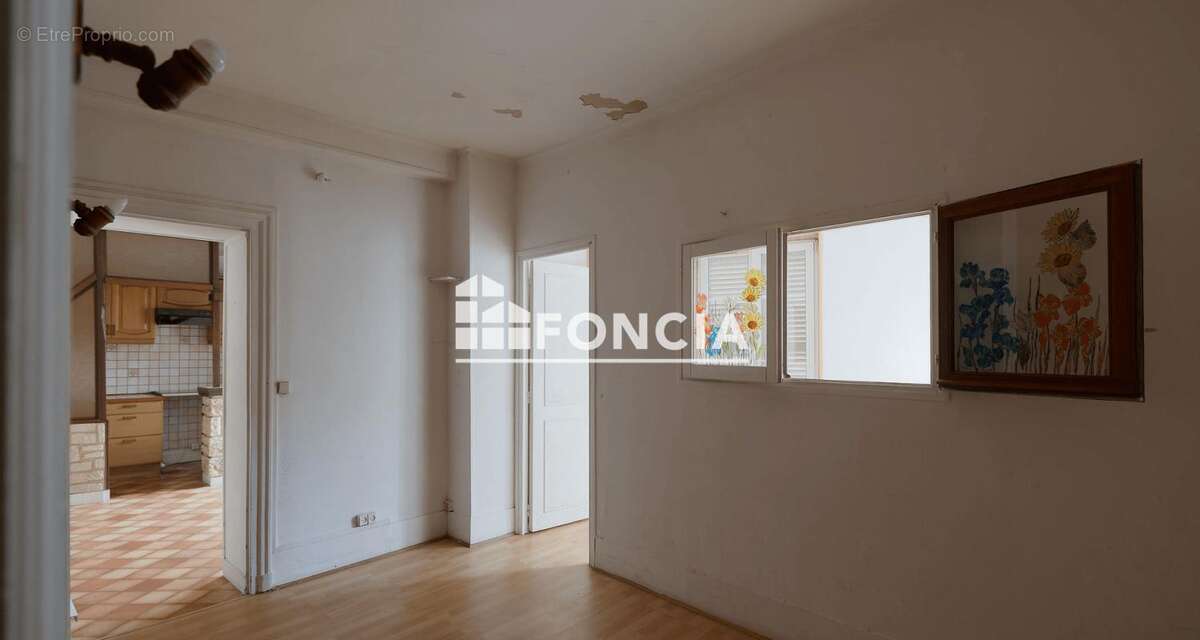 Appartement à CORBEIL-ESSONNES