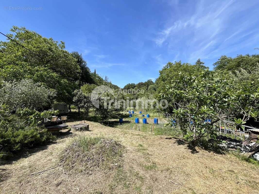 Vente Contes Maison divisée en 3 appartements - photo 3