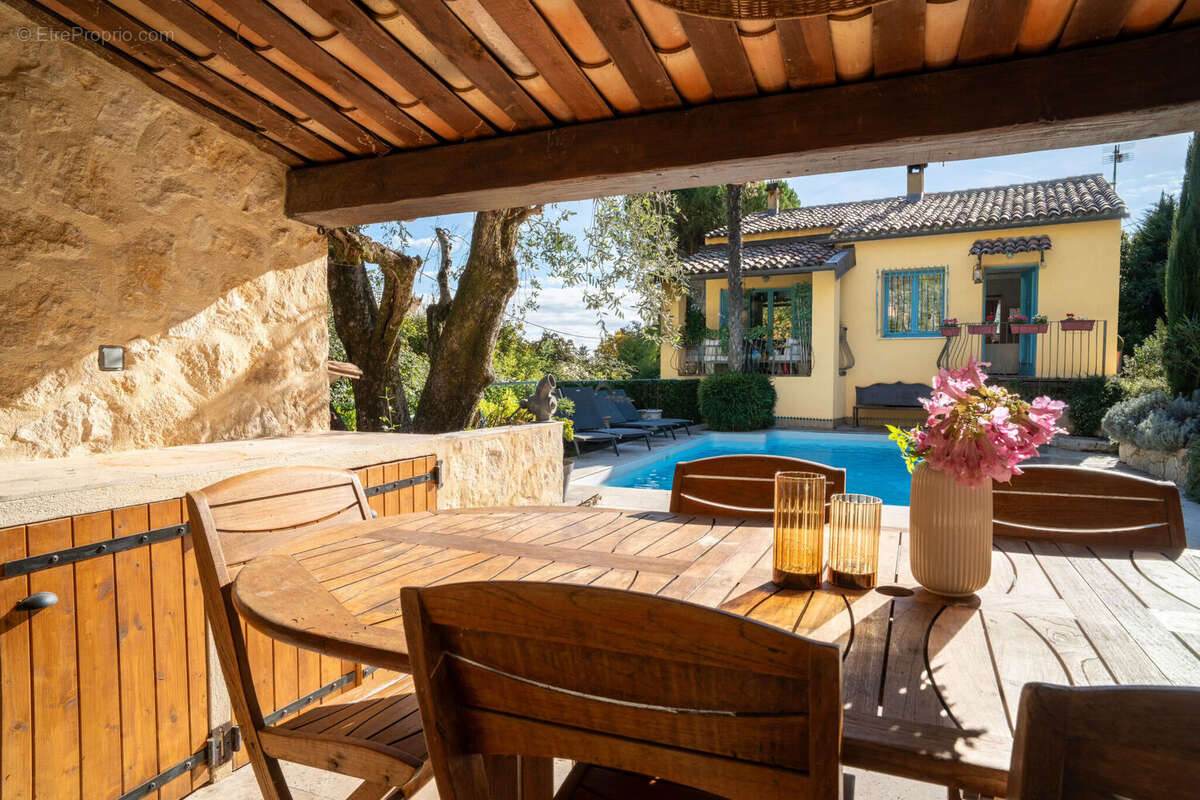 Photo 2 - Maison à TOURRETTES-SUR-LOUP