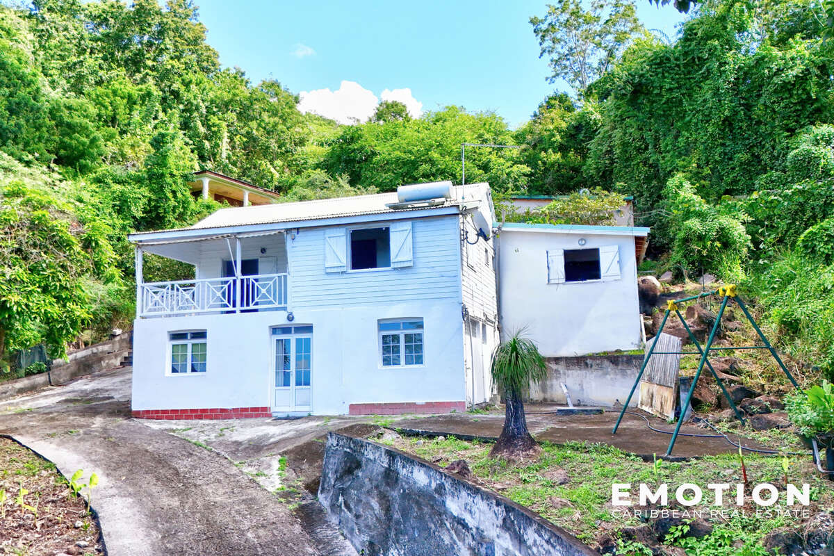 Maison à POINTE-NOIRE