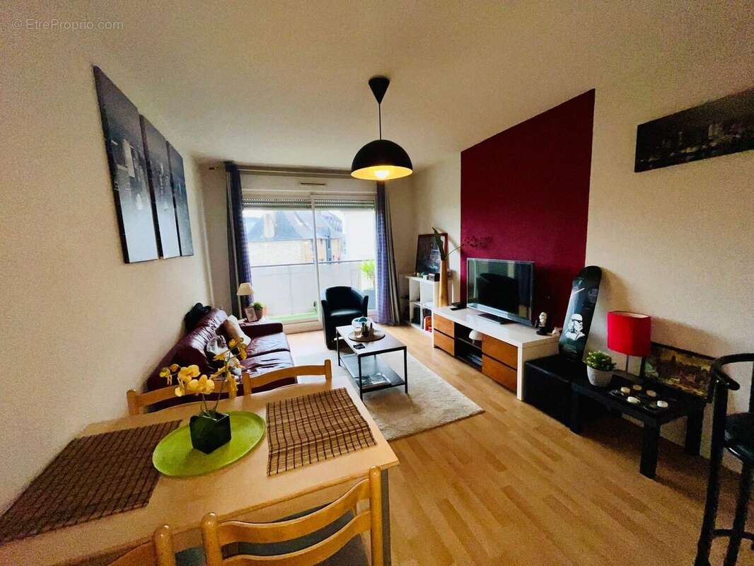 Appartement à ORGERES