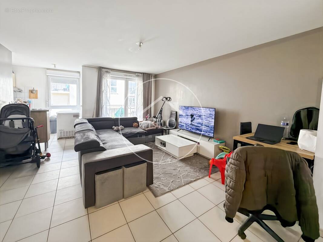 Appartement à CORBEIL-ESSONNES