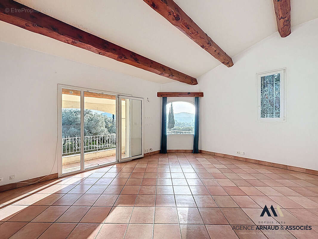 Maison à LA CADIERE-D'AZUR