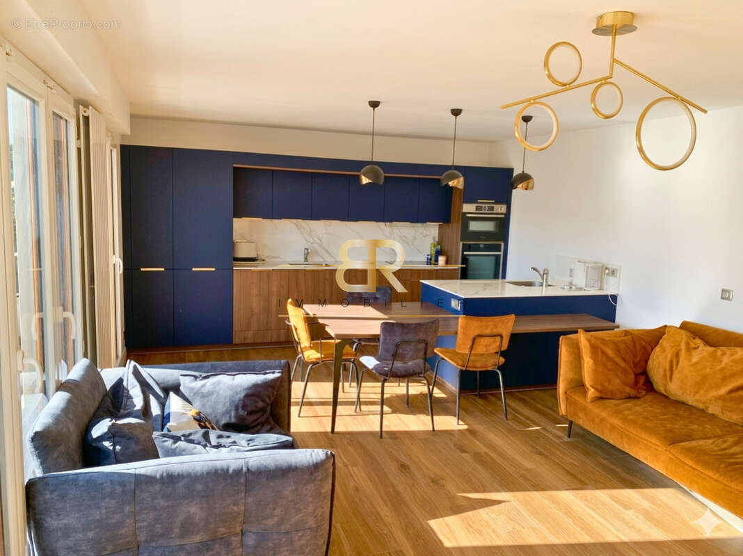 Appartement à SAINT-MAUR-DES-FOSSES