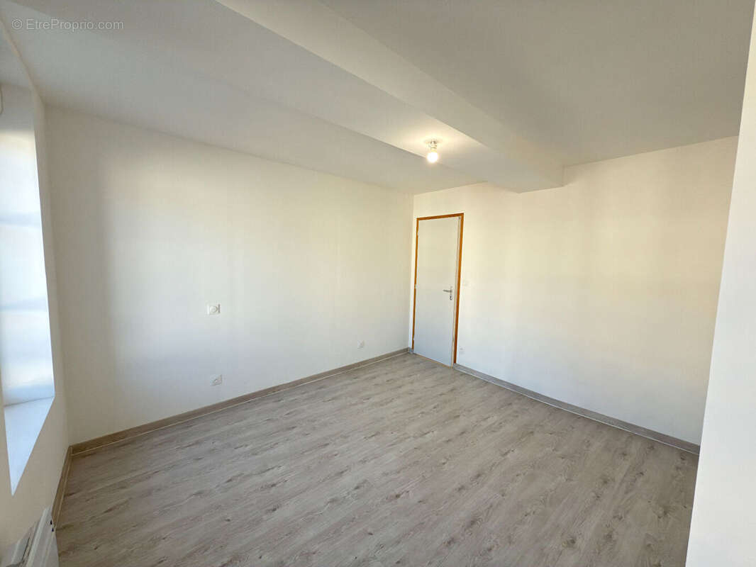 Appartement à LE NOUVION-EN-THIERACHE