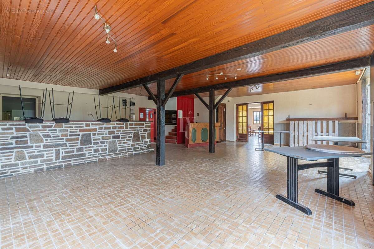 Maison à SAINT-GERMAIN-LES-BELLES