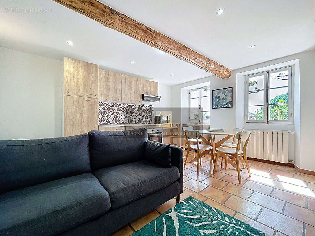 Propriete composee de 7 gites  de 430m² sur terrain de  63547 m². - photo 11