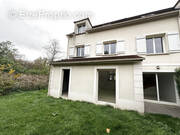 Maison à MORAINVILLIERS