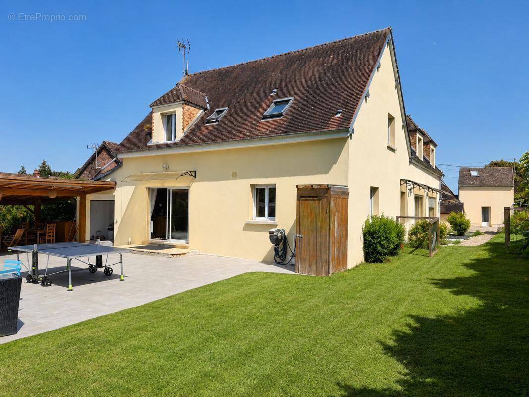 Maison à JOUY-SOUS-THELLE