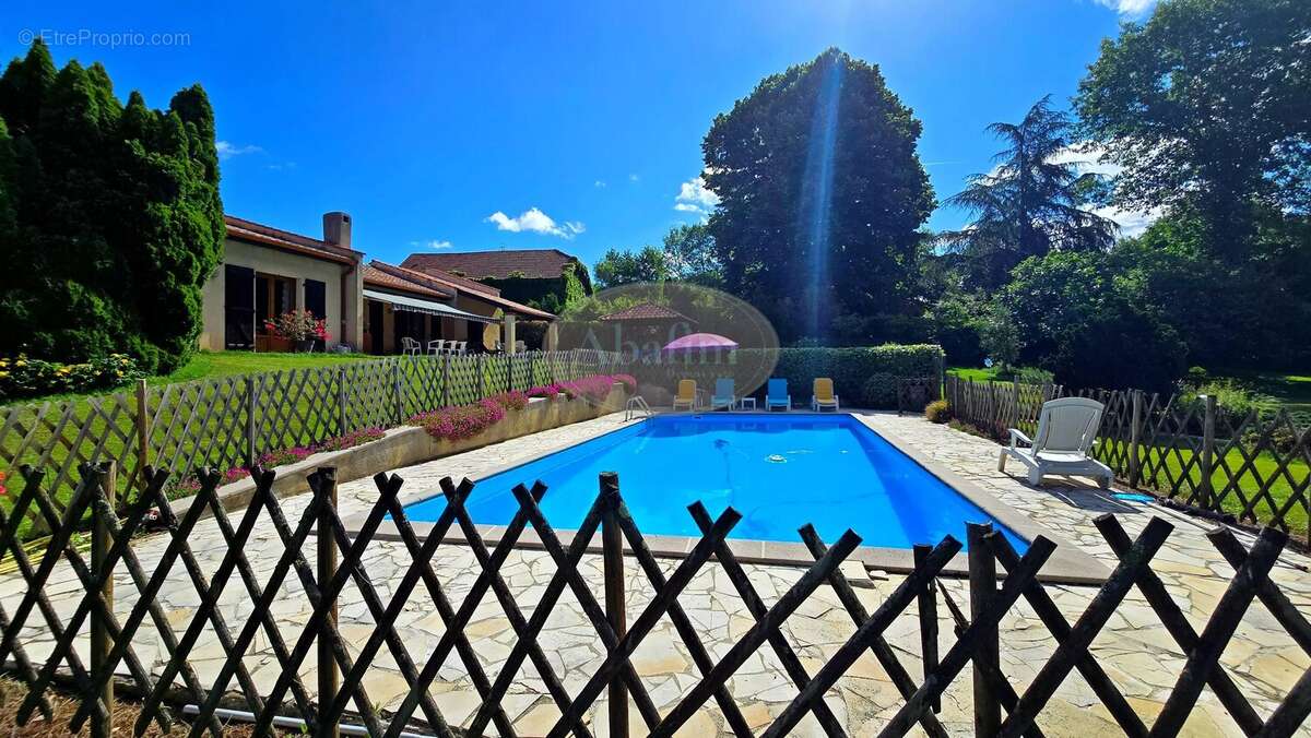 Maison à TOURNAY