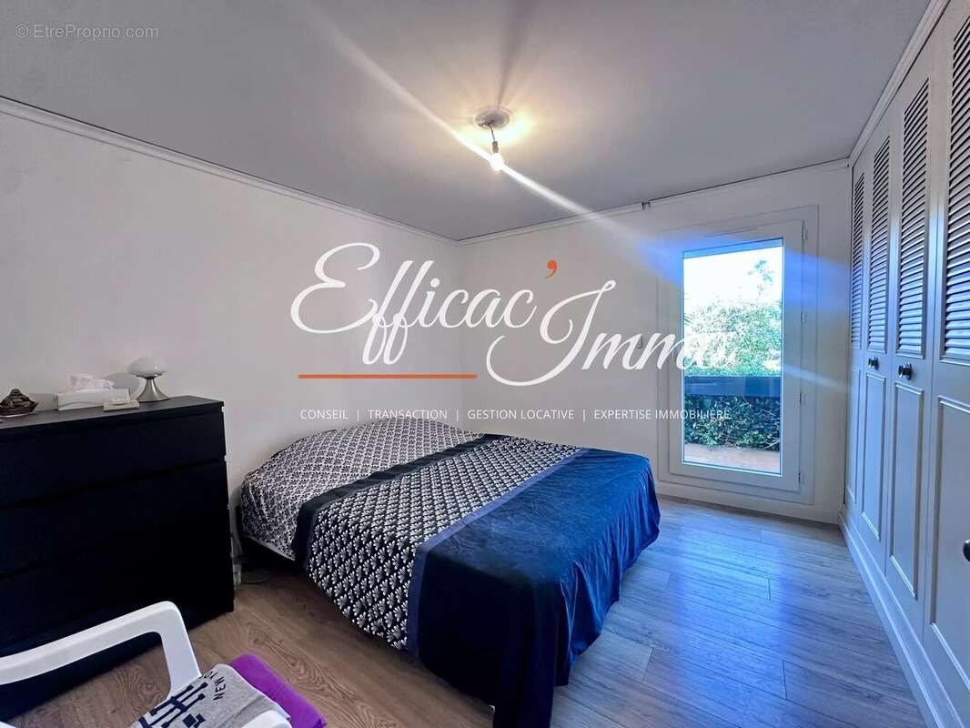 Villa 3 faces entièrement rénovée avec piscine - photo 8