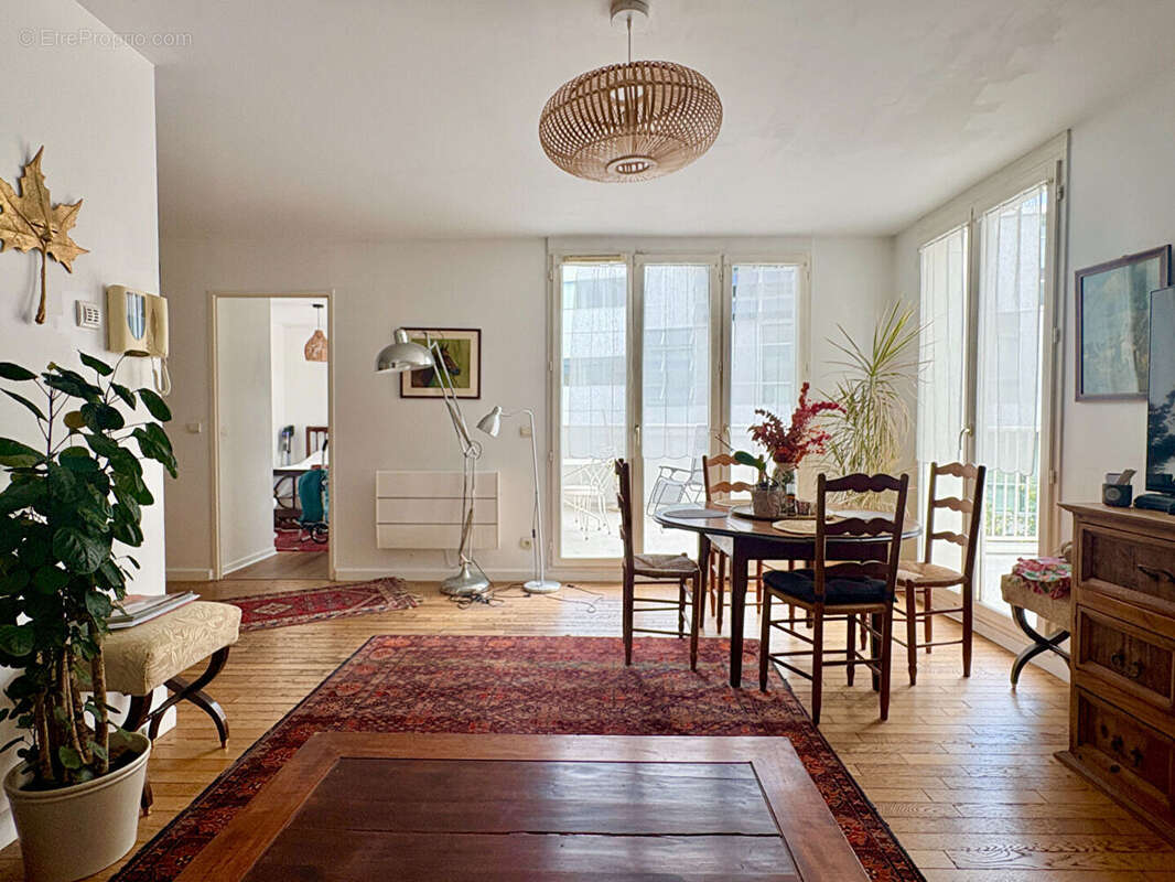Duplex de 88m² terrasse et parking - Jardin Botanique - photo 3