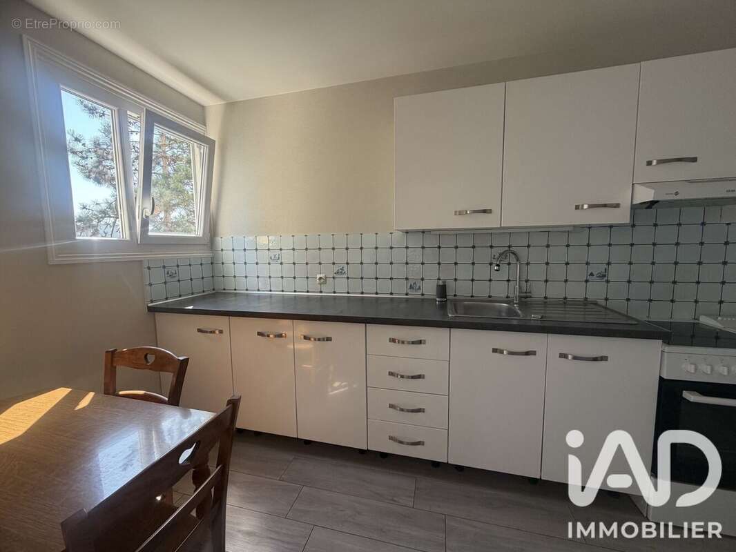 Appartement 60 m² à Dammarie-Les-Lys  - photo 3