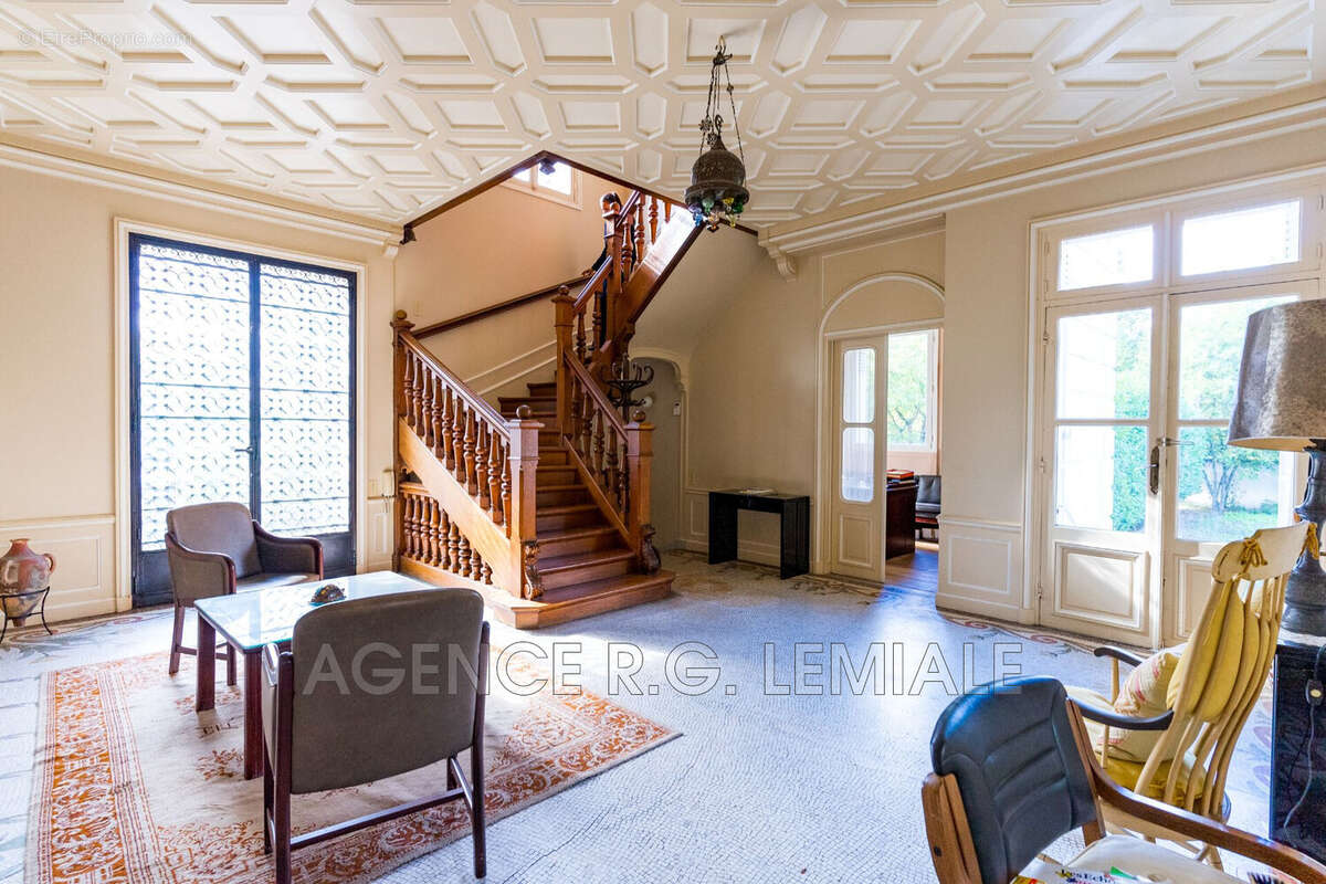 Maison à MAISONS-LAFFITTE