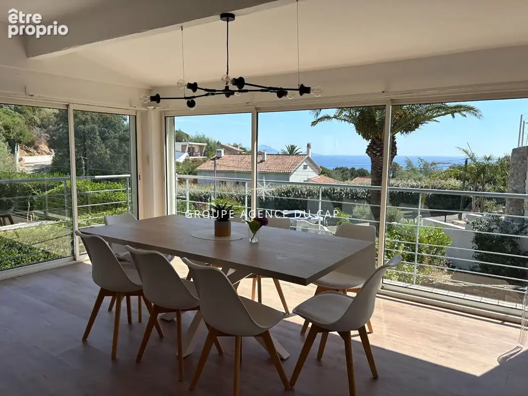 À vendre villa  6 pieces avec vue mer, piscine et parking, a pied des plages  aux issambres - photo 3