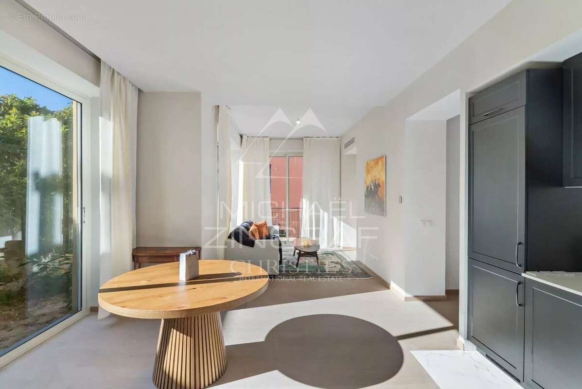 Appartement à MENTON