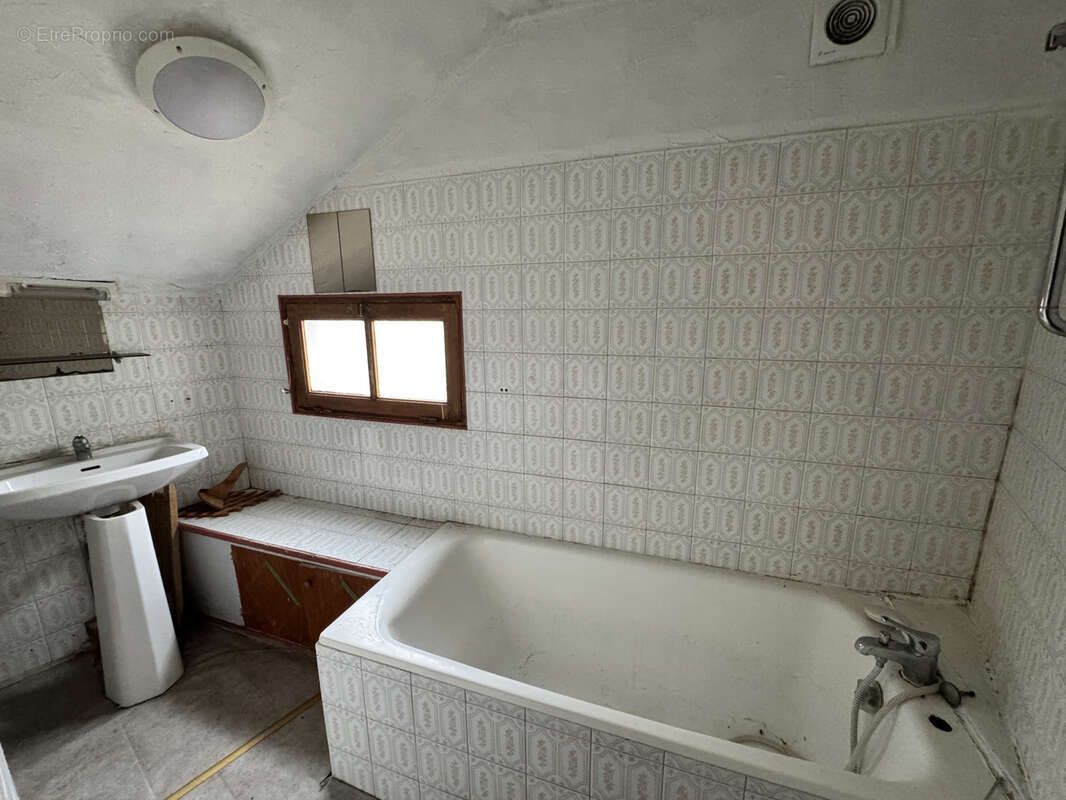 Maison à CHAMPIGNELLES