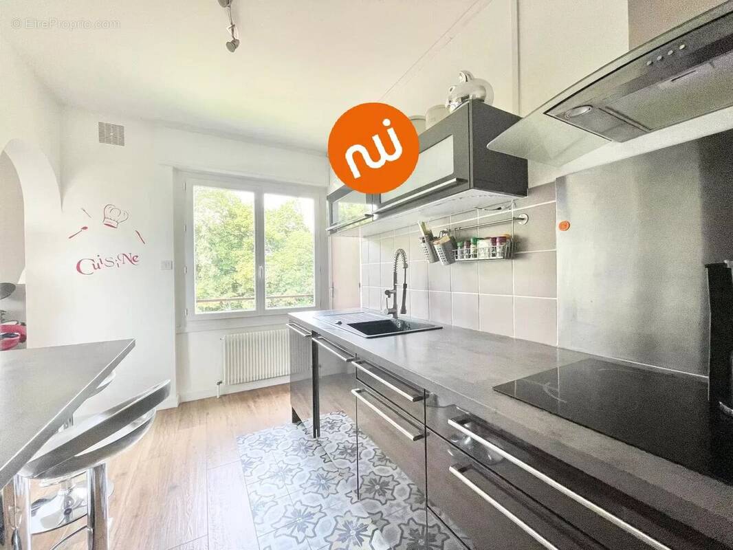 Appartement à CRAPONNE