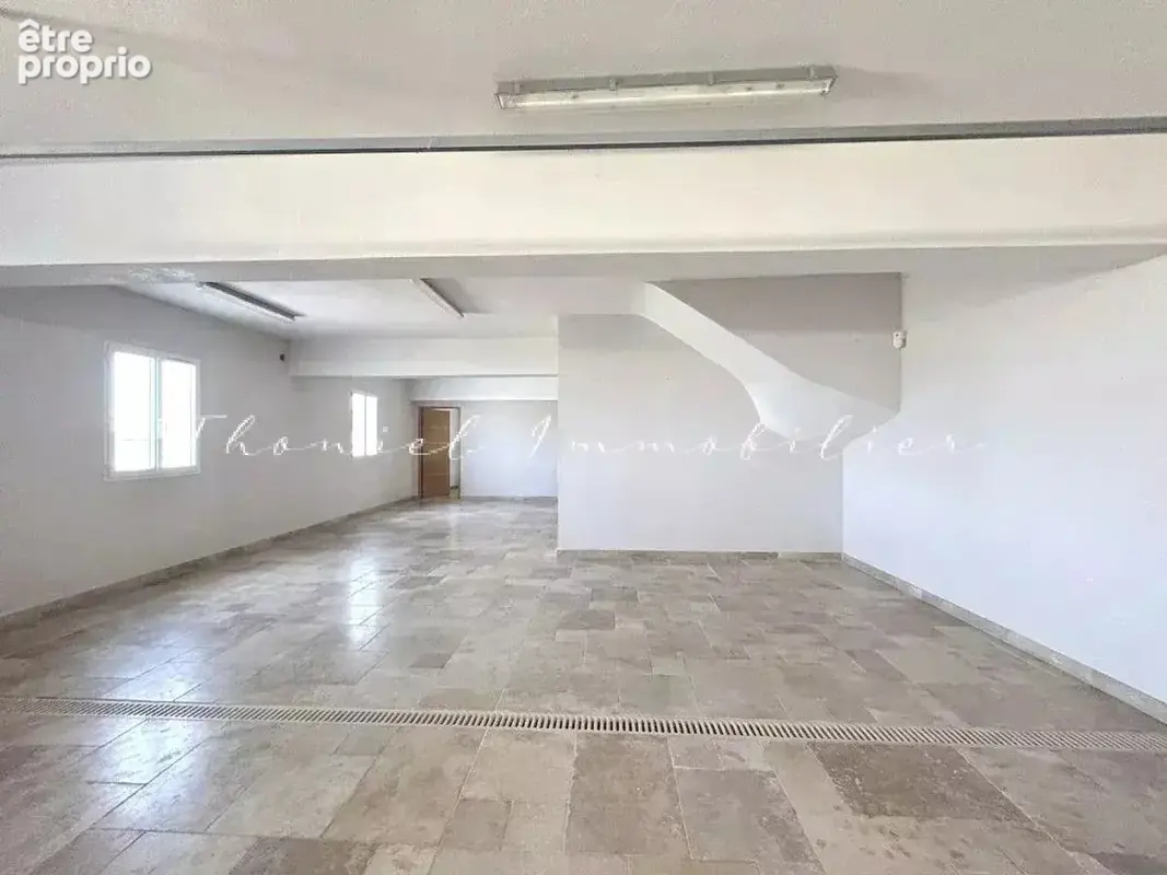 Maison de caractère avec piscine et garage à vendre à La Garde Freinet - photo 10